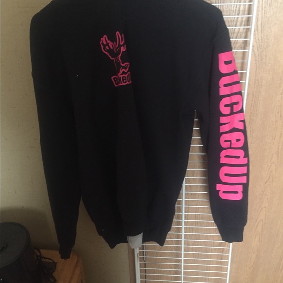 Nicked up sweatshirt - Picture 4 of 5